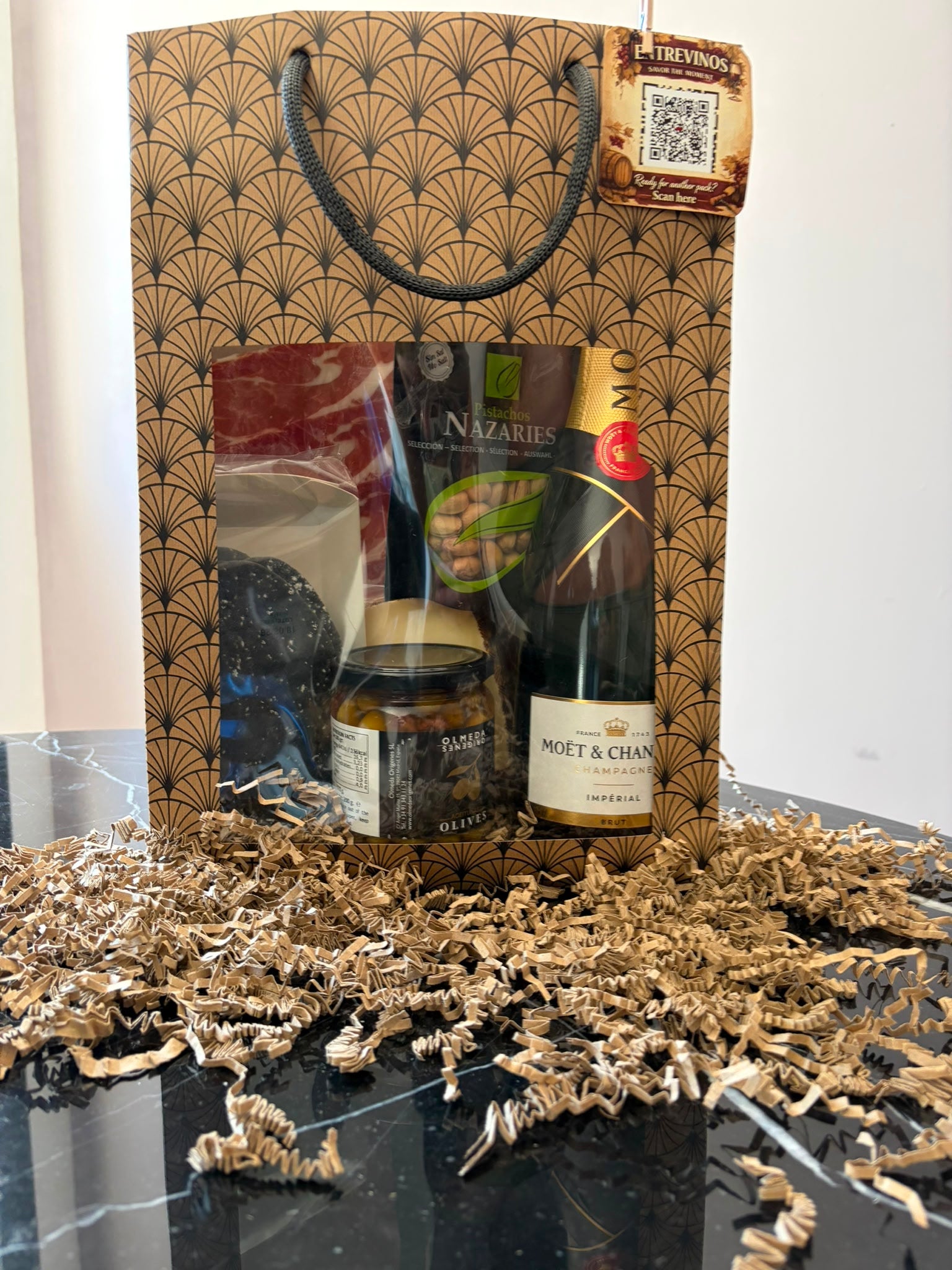 👉 Celebration Champagne Experience – Moët & Gourmet Selection