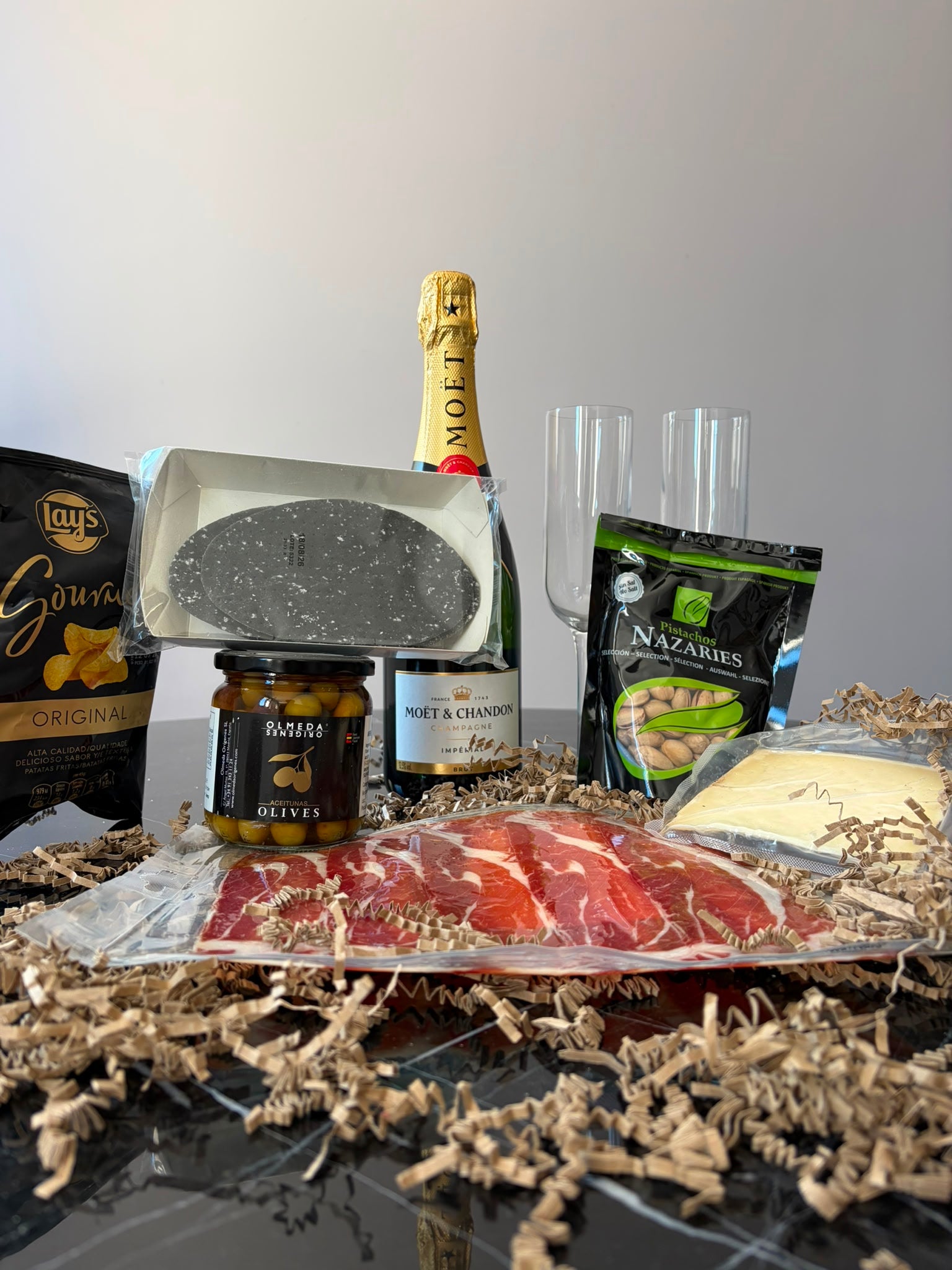 👉 Celebration Champagne Experience – Moët & Gourmet Selection